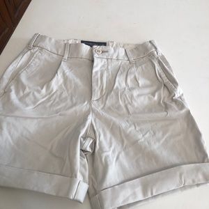 Abercrombie & Fitch light khaki pleated cuffed shorts.